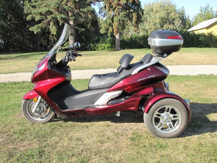 2009 Honda silverwing 600 scooter #2