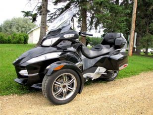 2010 BRP Can Am Spyder RT-S Touring Trike